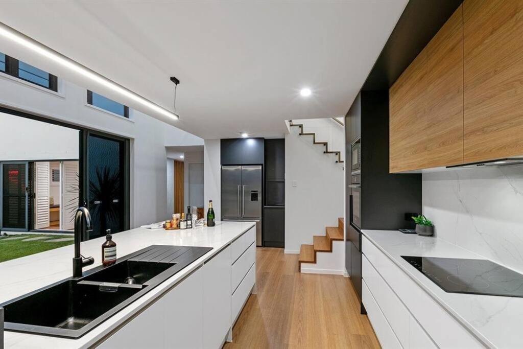 Beachside Buddina Luxury Family House 5 Bedrooms Ngoại thất bức ảnh