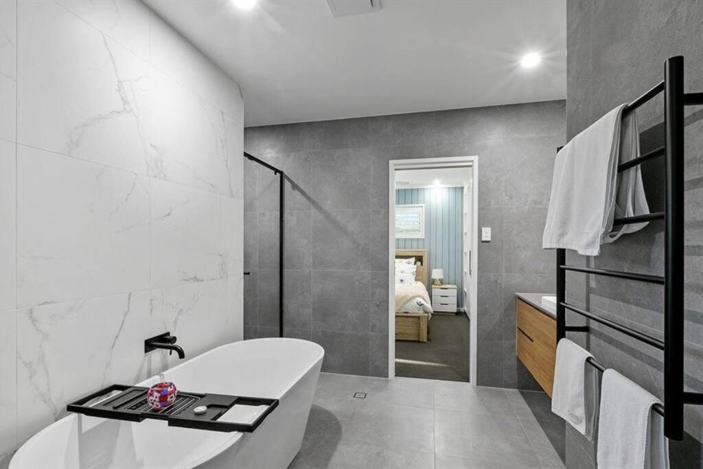 Beachside Buddina Luxury Family House 5 Bedrooms Ngoại thất bức ảnh